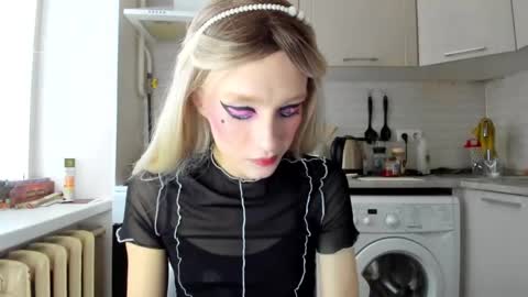 Snapshot of _alice_kitty chatting on January 15, 8:41 am Gaylord online show from January 15, 8:41 am