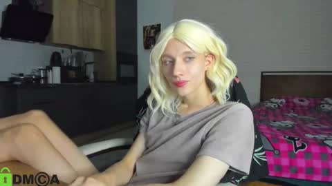 Snapshot of _alice_kitty chatting on September 19, 6:00 pm Gaylord online show from September 19, 6:00 pm