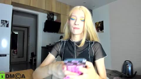 Snapshot of _alice_kitty chatting on September 29, 6:34 am Gaylord online show from September 29, 6:34 am