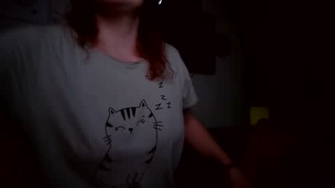 _ambar_xx online show from April 12, 10:36 pm