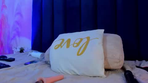 Anette online show from March 24, 9:54 pm