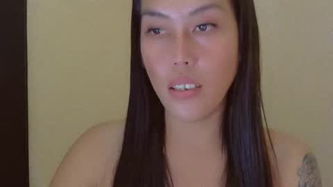 Pearl  online show from October 12, 2:04 am