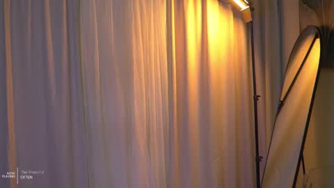 Angie -  online show from March 8, 2:04 am