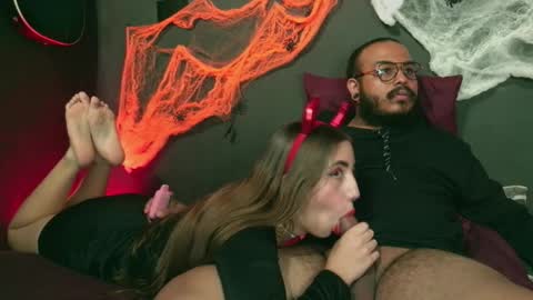 Annie Andrick online show from October 18, 1:37 pm