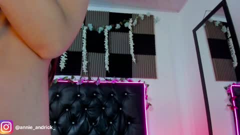 Annie Andrick online show from April 12, 11:58 am