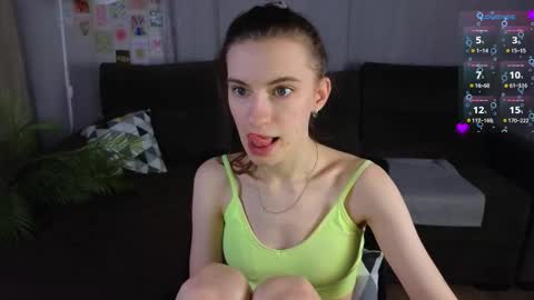 _ash_leyy_ online show from November 9, 1:31 am