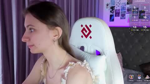 _ash_leyy_ online show from March 11, 1:52 am