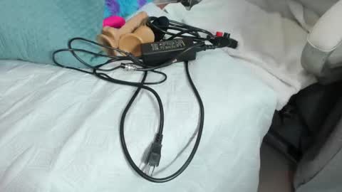 Aura online show from February 12, 3:32 am