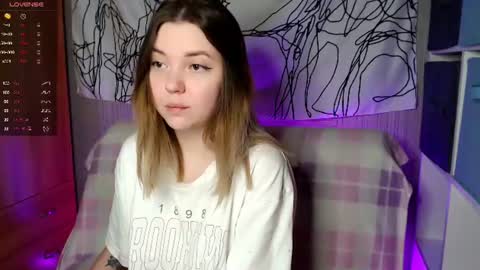 Elizabeth online show from June 18, 10:04 pm