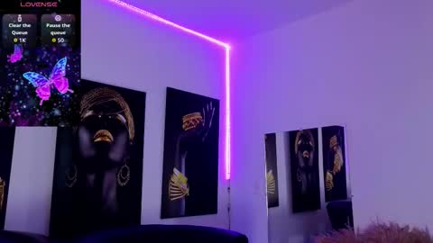 Brenna online show from November 13, 10:56 pm