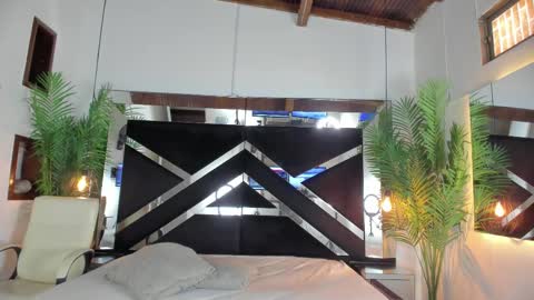 Candy online show from November 7, 6:32 pm