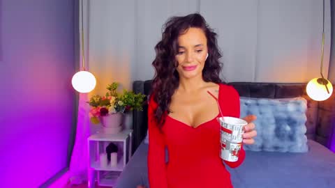 _carlawhite_ online show from April 4, 4:30 am