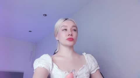 Snapshot of _chatur_babe chatting on January 19, 8:41 pm Angelina online show from January 19, 8:41 pm