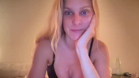 Chelsea xo online show from February 6, 5:11 am