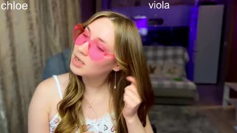 _chloe_miller_ online show from October 12, 7:05 pm