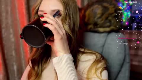 _chloe_miller_ online show from November 27, 6:04 pm