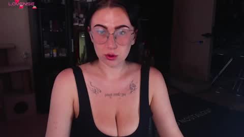 Chrissy online show from June 5, 3:13 am