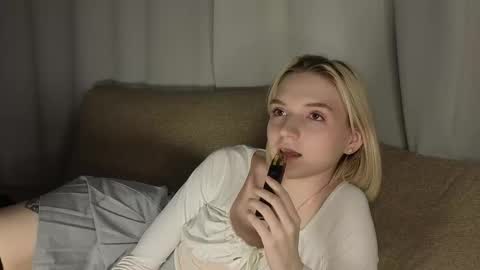 Stacy online show from January 10, 3:28 pm