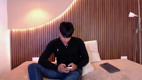 _demon1 online show from February 10, 4:37 am