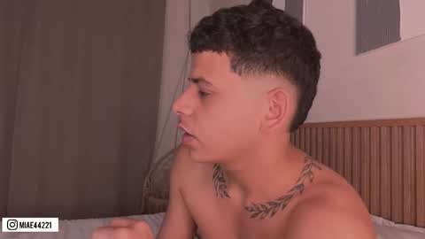 Emma and Tonny online show from March 14, 3:38 pm