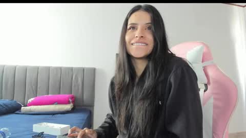 _elektrah online show from January 29, 6:39 pm