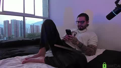  -         online show from April 12, 10:58 pm