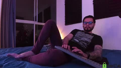  -         online show from May 30, 2:10 am