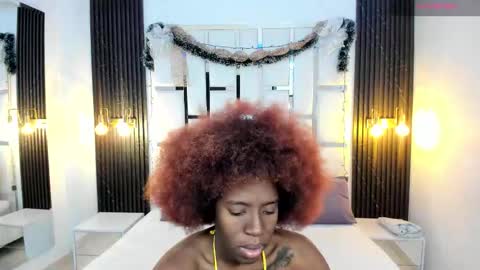 Emma online show from December 16, 2:12 pm