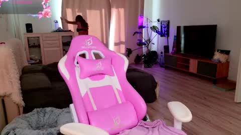 Mia  online show from February 15, 4:37 am