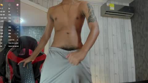 _erick_j online show from April 12, 8:57 pm