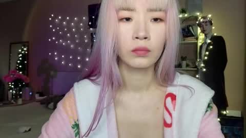 EveEva online show from February 1, 7:16 am