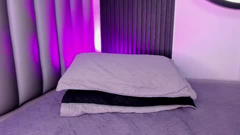 Felicity online show from November 28, 3:19 pm