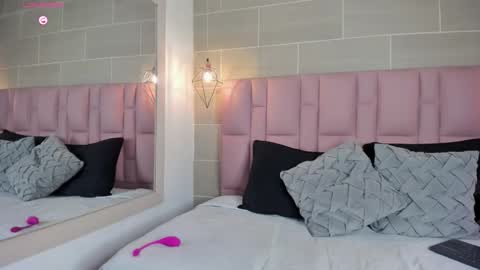 _gia_rose online show from September 29, 3:16 am