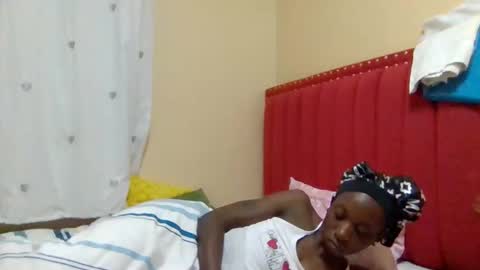 Goldie online show from October 17, 2:04 am