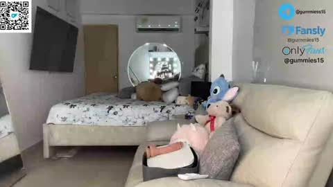 sara online show from February 18, 2:00 am