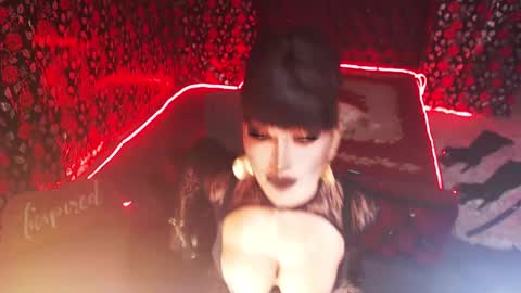 Snapshot of _hailyourqueenx chatting on December 18, 10:30 am GoDDess  Chloe online show from December 18, 10:30 am