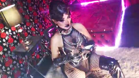 Snapshot of _hailyourqueenx chatting on September 11, 11:28 pm GoDDess  Chloe online show from September 11, 11:28 pm