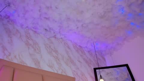 Hollywood online show from April 8, 5:10 am