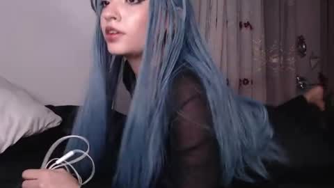 Jenn  online show from June 9, 1:39 am
