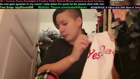 IsabelleRaven online show from March 27, 6:42 pm