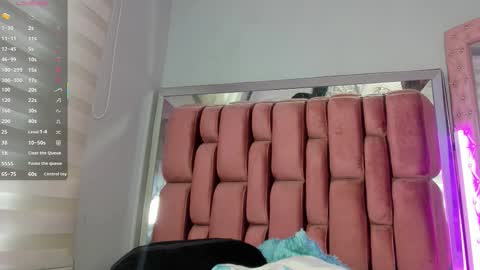 Jasmine online show from February 3, 1:59 pm