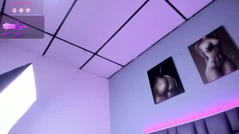 Jasmine online show from September 25, 3:08 pm