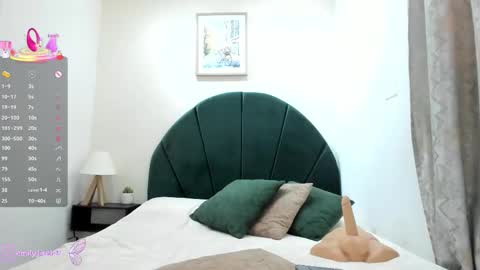    online show from February 19, 8:08 pm