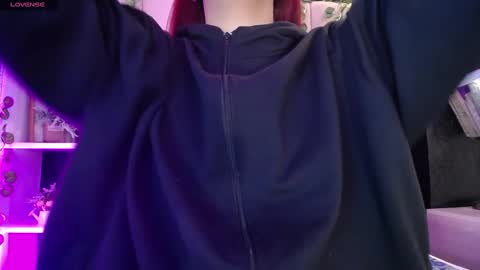 Mia online show from February 12, 12:55 pm