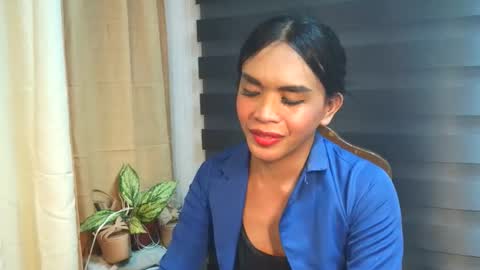 _karie_ online show from November 4, 2:40 pm