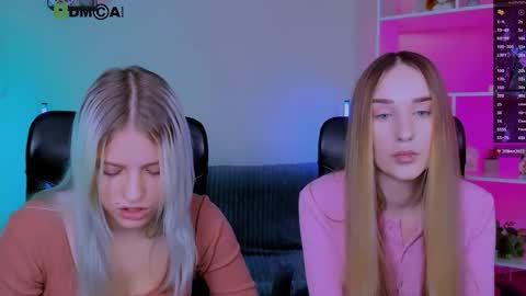 _kellykitten_ online show from November 20, 10:47 am