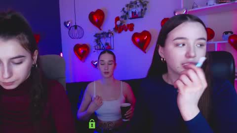 _kellykitten_ online show from March 10, 9:57 am