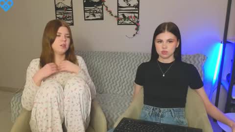 Snapshot of _kirieshka chatting on February 21, 2:27 pm Molly   Emily online show from February 21, 2:27 pm