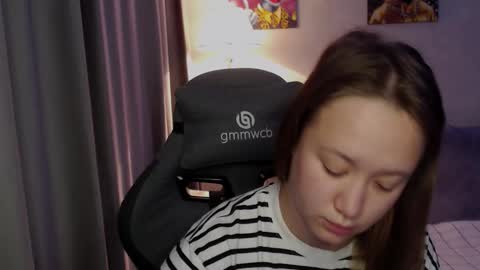 Snapshot of _lalune_ chatting on September 21, 3:21 am _lalune_ online show from September 21, 3:21 am