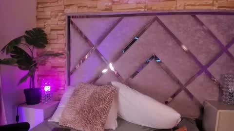 Snapshot of _lanna_jhonson_ chatting on September 29, 12:53 am Lanna online show from September 29, 12:53 am